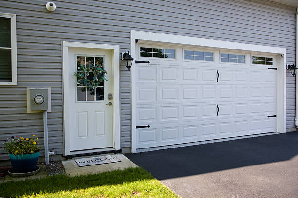 24/7 Emergency Garage Door Panel Replacement experts in Marion County County, AL
